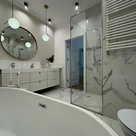 Wilson Apartment *